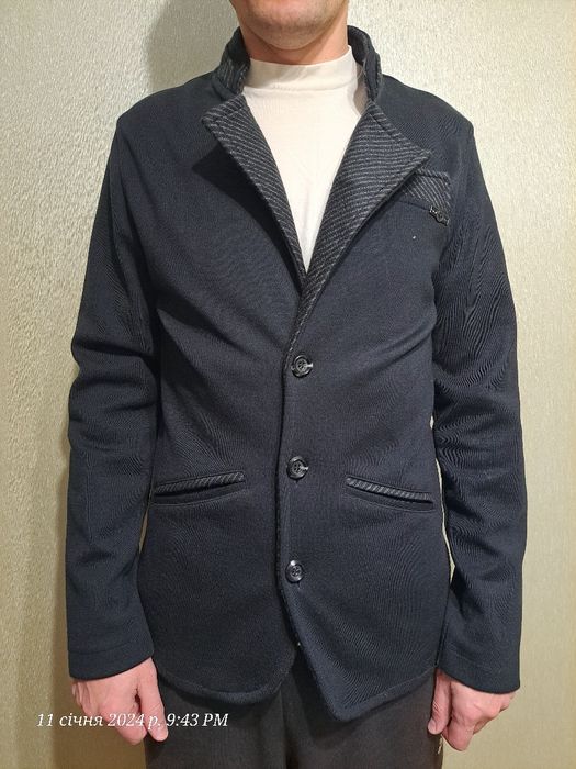 Чоловічий піджак