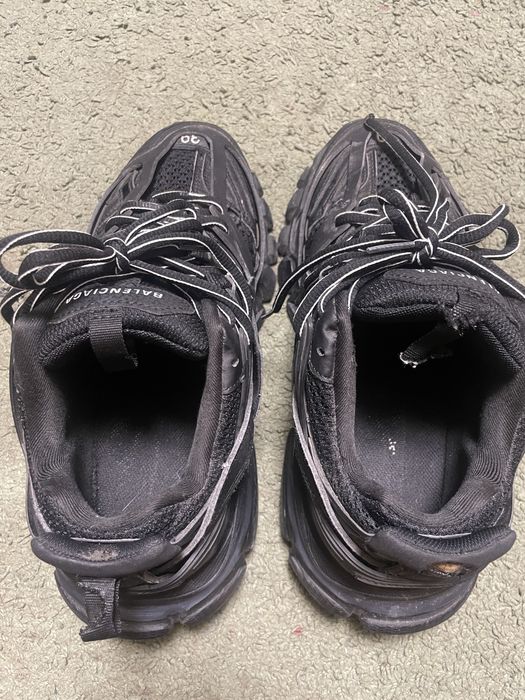 Belnciaga track1 legit