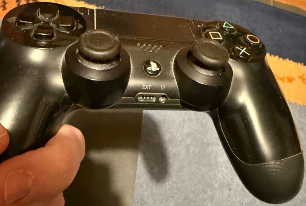 Konsola Ps4 FW (10.00)Jailbrake Goldhen PlayStation 4 + oryginalny pad