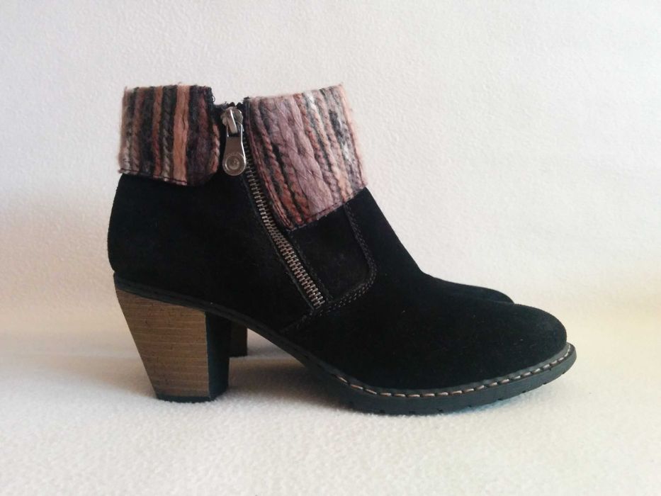 RIEKER botki z zamszu naturalnego - damskie buty na obcasie