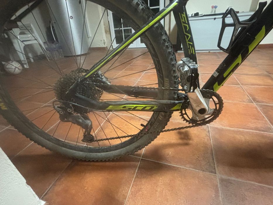 Bicicleta scott scale 980