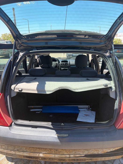 Vende-se Renault Clio