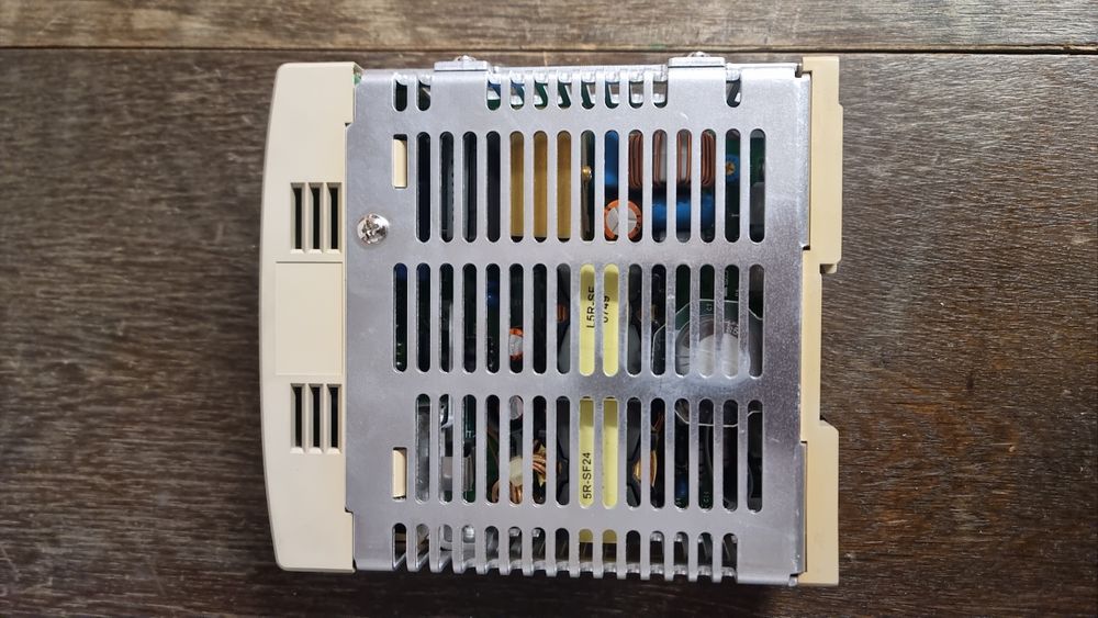 IDEC PS5R-SF24 zasilacz na szynę