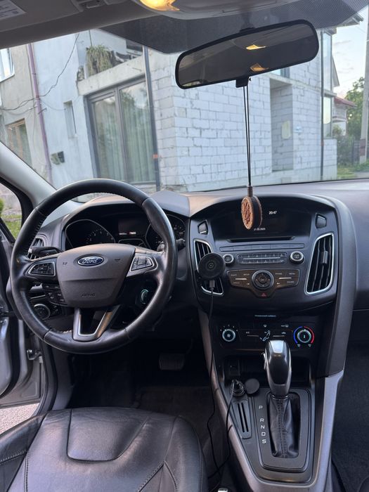Ford Focus 2.0бензин 2016