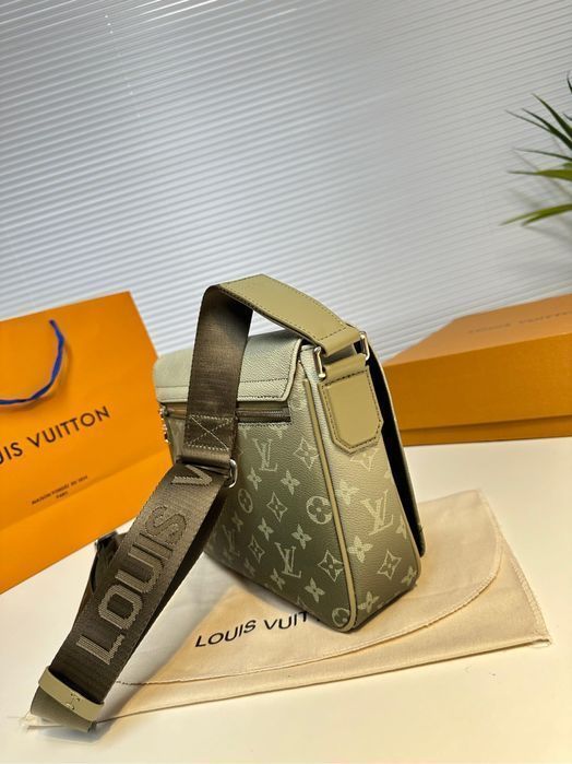 Louis Vuitton damier infini district сумка мужская золотая кожаная