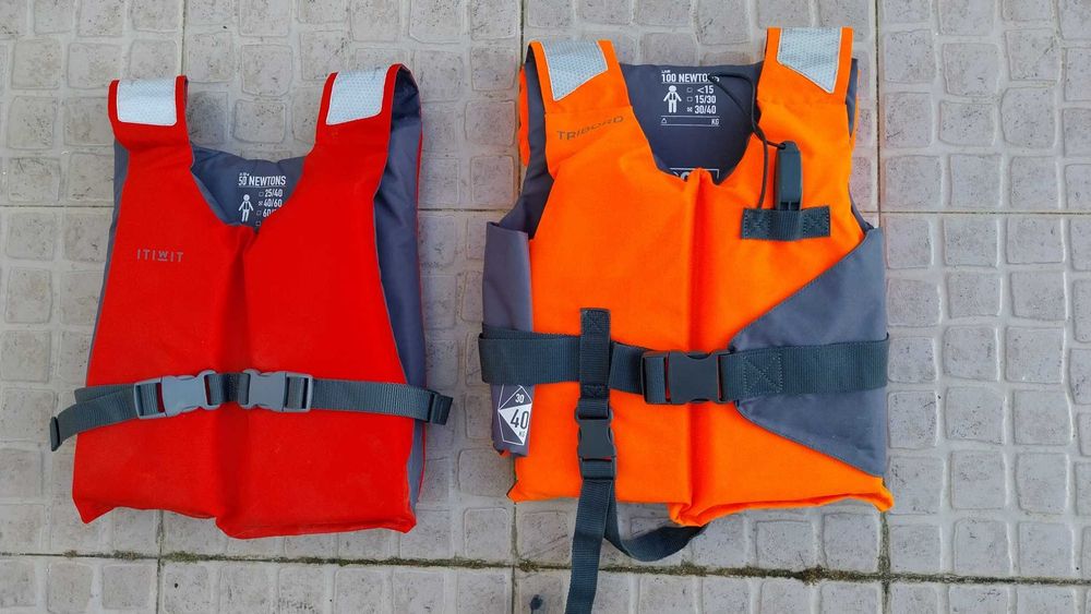 Vendo coletes de ajuda a flutuação para criança (NOVOS)