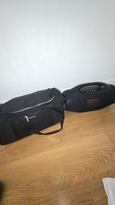 JBL Boombox 4 + Mala de Transporte – Como NOVA