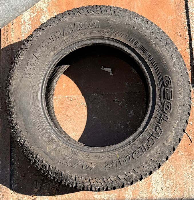 Шини 275/65 R17 комплект Yokohama 5-6+