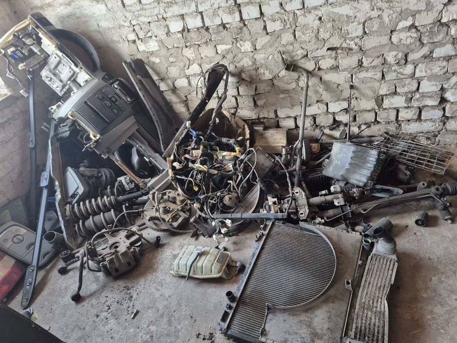 Запчасти на Киа Соренто/ Kia Sorento 2006г.