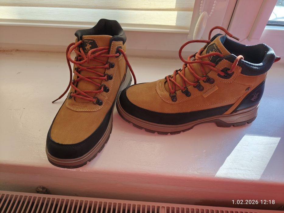 Sprzedaję nowe buty zimowe