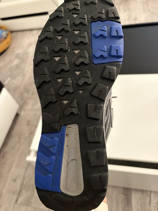 Buty zimowe Adidas terrex 42