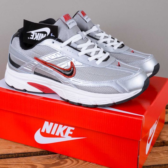 (1720) Чоловічі Кросівки Nike Initiator срібні (41-45) найк найки