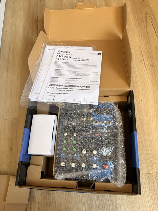 Yamaha mg06x mesa de som NOVA mixer com efeitos compacta PRO NA CAIXA