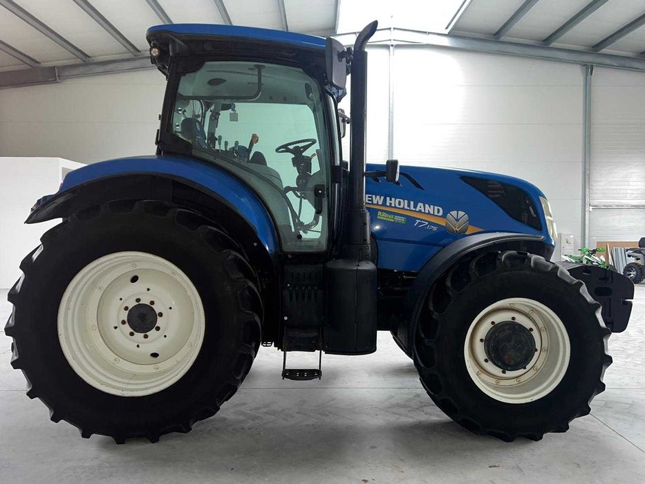 New Holland T 7.175,  Range Command