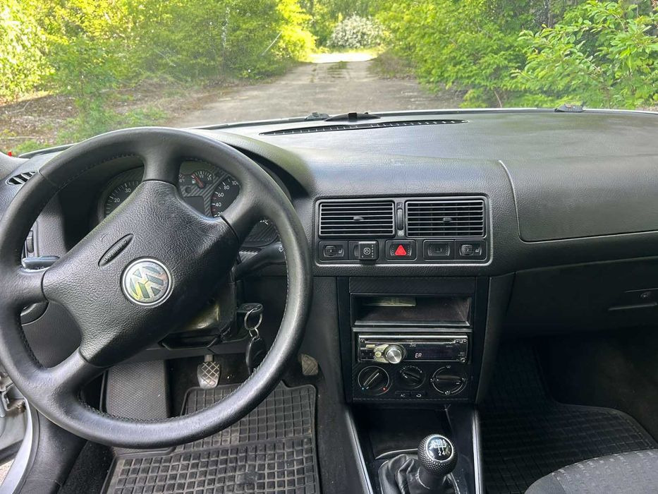 Продам авто Volkswagen golf 4