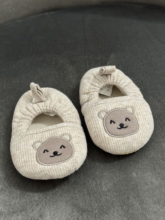 Гарні капці пінетки для новонародженого