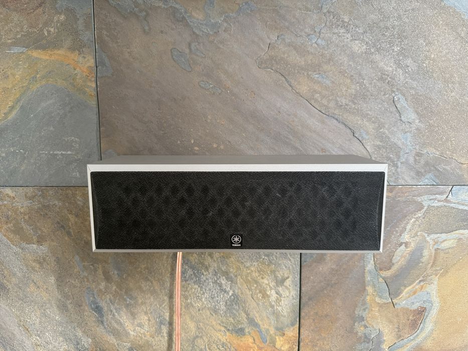 Vendo  Home Cinema YAMAHA 5.1 + Receiver