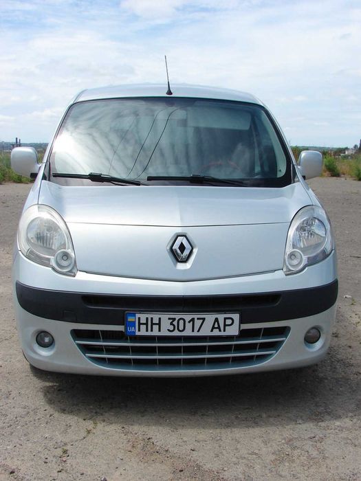 Renault Kangoo заводской пассажир 1.5 дизель механика 6-ст 2008 год