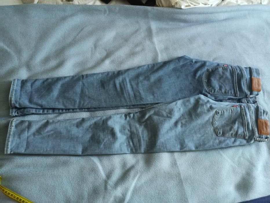 Levis Оригінал  жіночі джинси 710 super skinny 27
