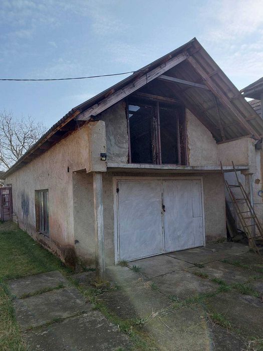 Будиночок в затишній локації