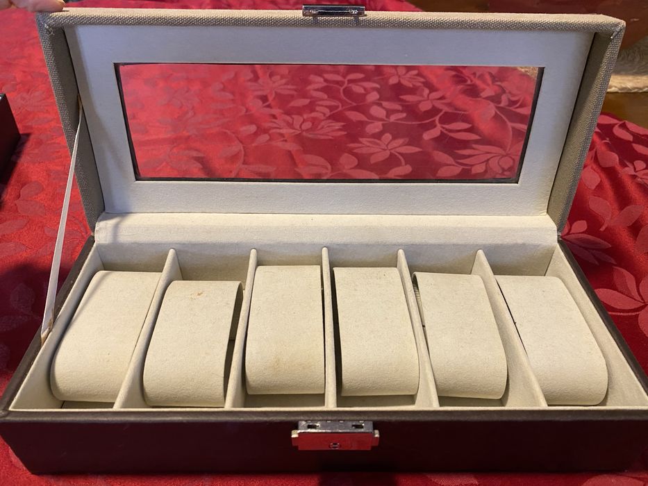 Caixa porta relogios (6relogios)