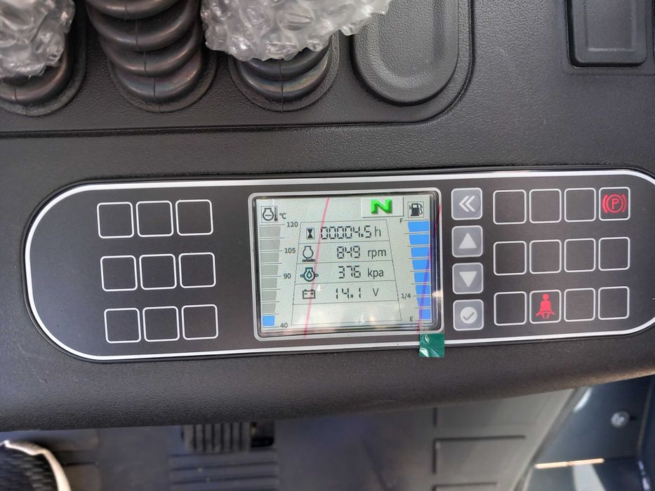 Wózek Widłowy Widlak Spalinowy LPG 2,5t 4,7m Pełna Kabina 2026
