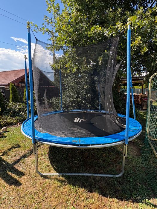 Trampolina ogrodowa