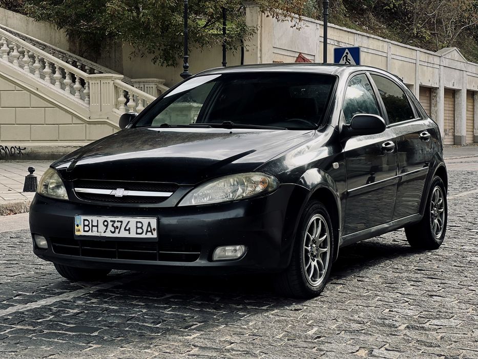 Продам Chevrolet Lacetti 2005 год 1.6 Бензин Механика