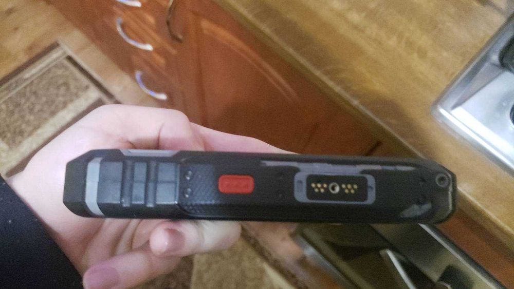 Захищений телефон Sonim XP5S XP5800, 2СІМ, 4G, мова англ, 2/16Gb памят