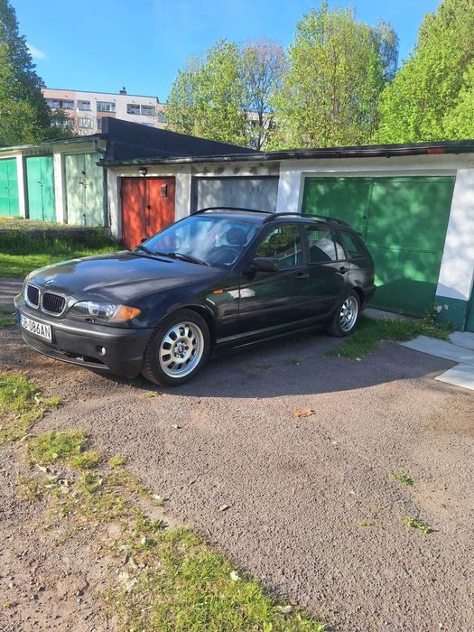 Samochód bmw 320 DT
