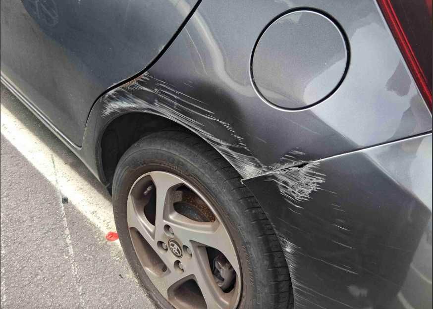TOYOTA Yaris Salvado