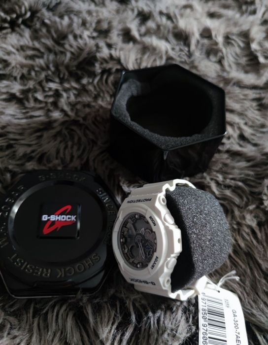 Годинник Casio G-Shock Білий