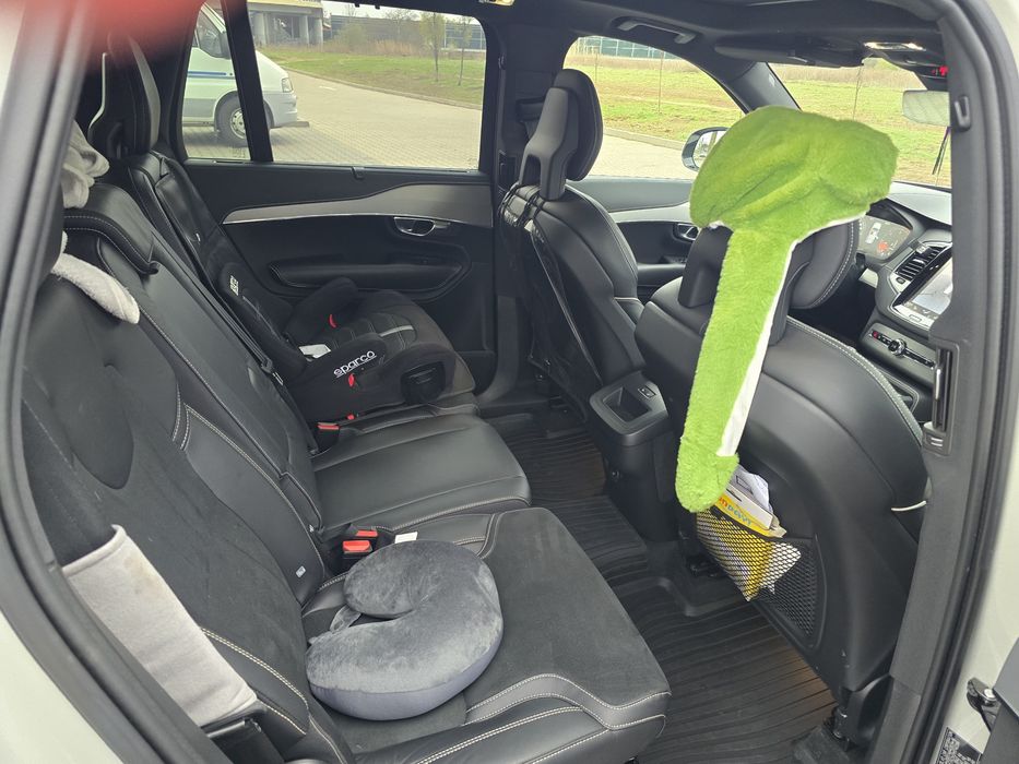 Volvo XC90 B5 R-design VAT23