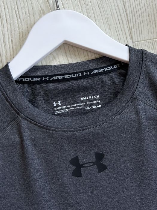 Under Armour Logo Tee Shirts Sportswear Спортивна футболка оригінал спортивный оригинал компрессионная опт
