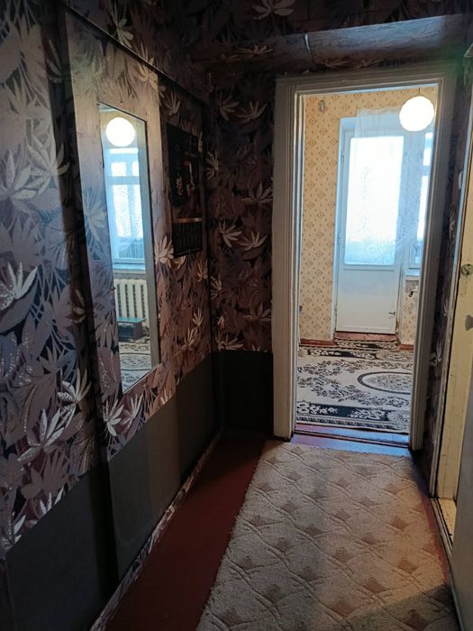 Здається  1 кімнатна Льотне містечко