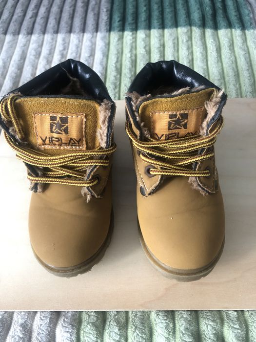 Детские зимним ботиночки