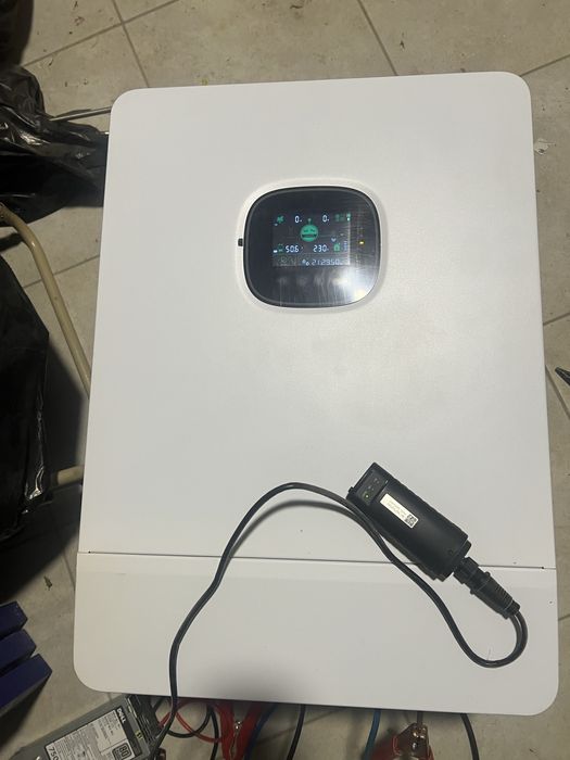 Інвертор гібридний 10кВт DGH-10KW-3PH потребує ремонту