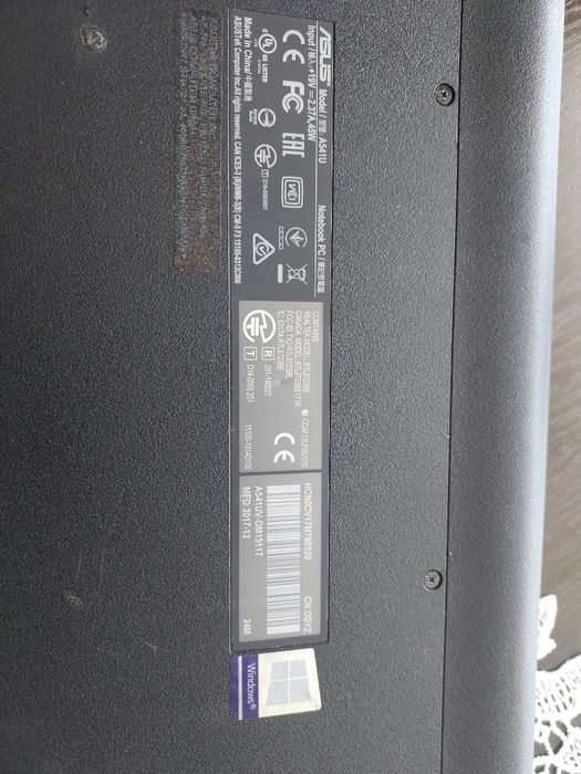 Sprzedam laptop Asus