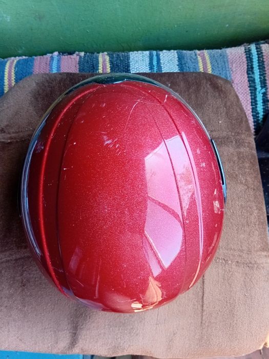 Продам мотошлем.