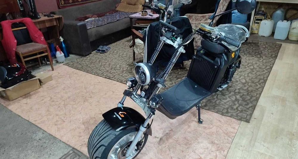 Електросамокат Kugoo c7