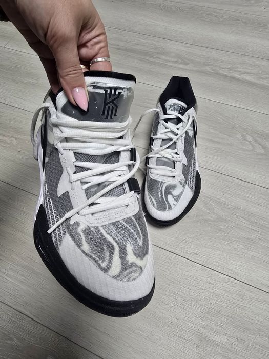 Кросівки розмір 44,5 Nike Kyrie 8