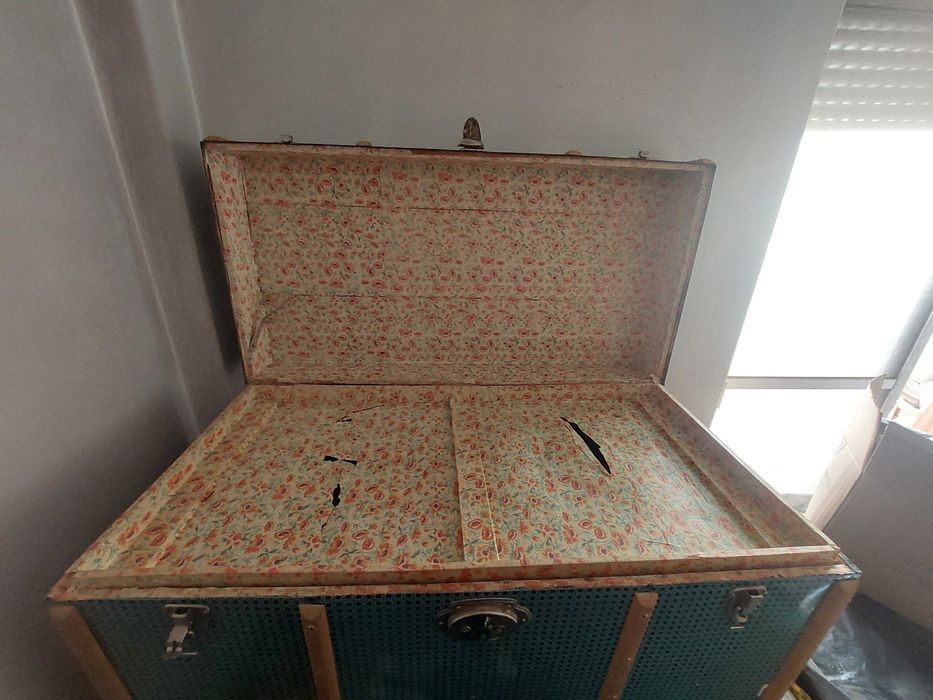 Arca de porão antiga