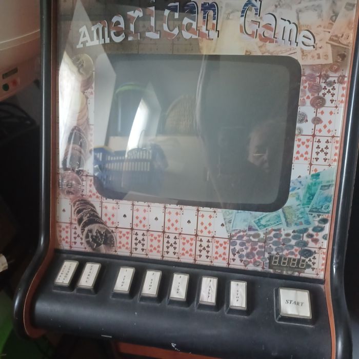Gra American Game poker z lat 90 tych