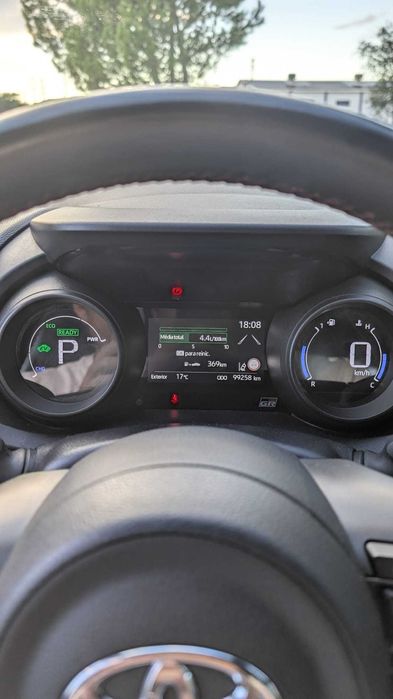 Toyota yaris híbrido 2022 — photo 3