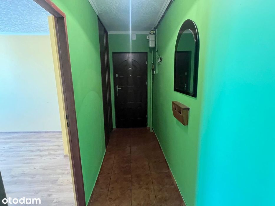 Przestronne M-3 w centrum Poręby, balkon