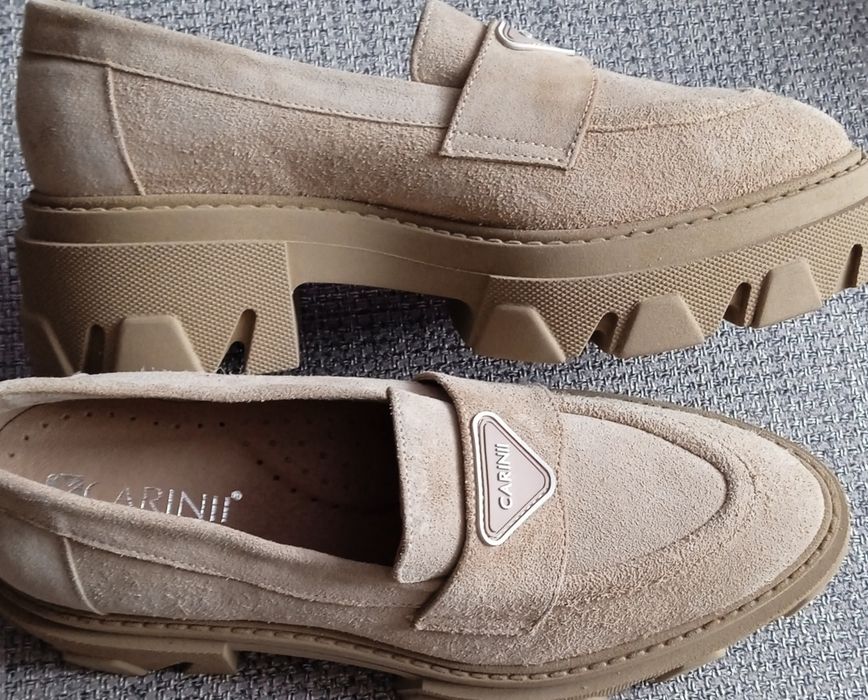 Nowe buty skórzane