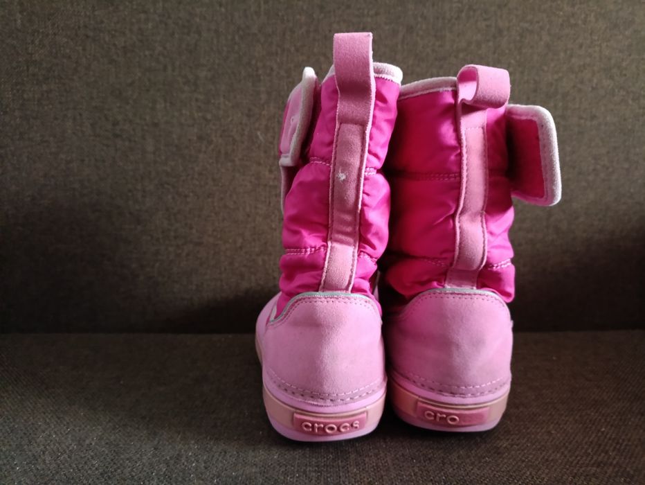 Дитячі чобітки Crocs для дівчинки. Бу.