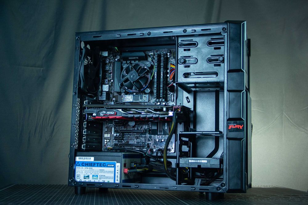 Игровой Компьютер ПК  I7 7700 GTX 1060 6GB  16Gb DDR4 SSD + HDD