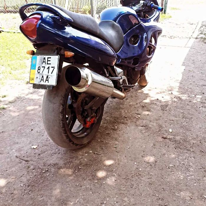 Suzuki katana 750