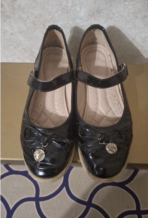 Безкоштовно Туфлі дівчинці 32-33р